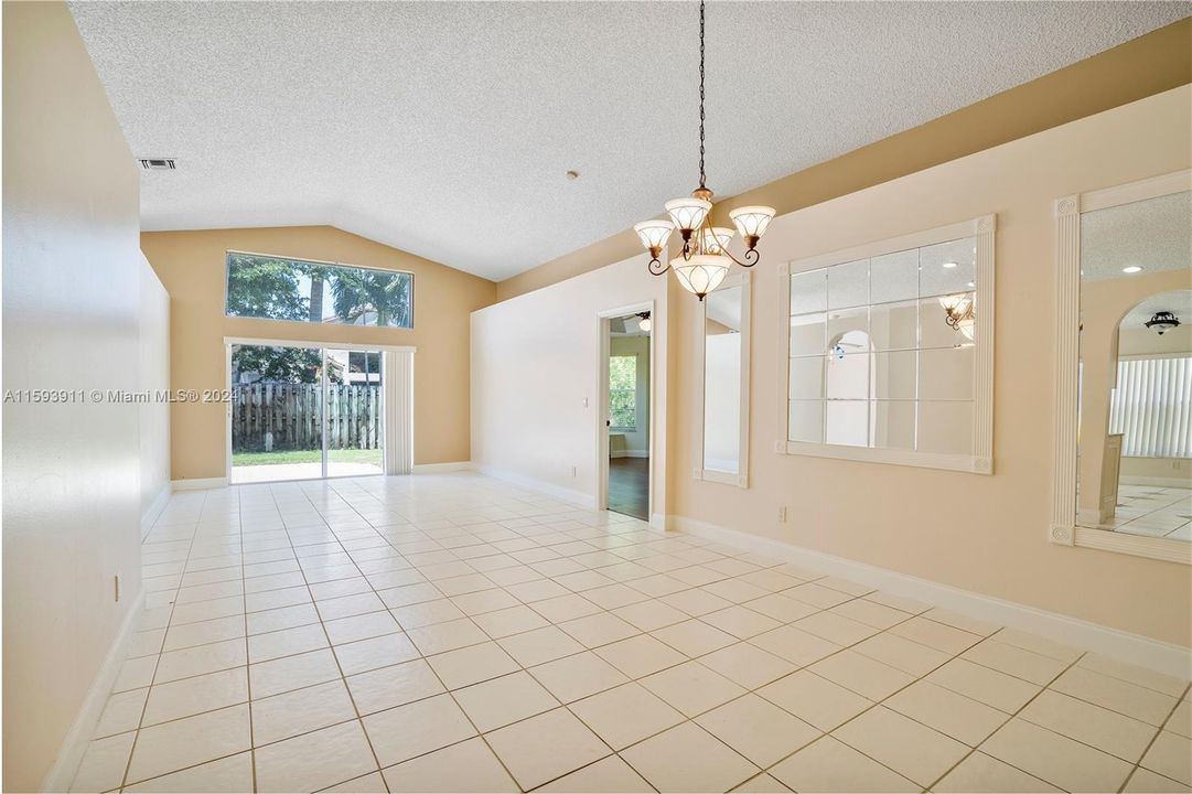 Active With Contract: $3,000 (3 beds, 2 baths, 1802 Square Feet)