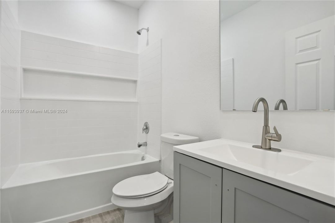 For Sale: $336,900 (3 beds, 2 baths, 1332 Square Feet)