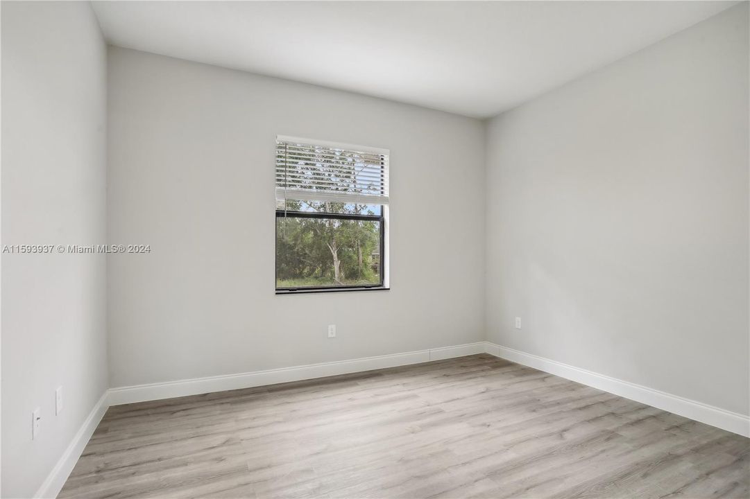 For Sale: $336,900 (3 beds, 2 baths, 1332 Square Feet)