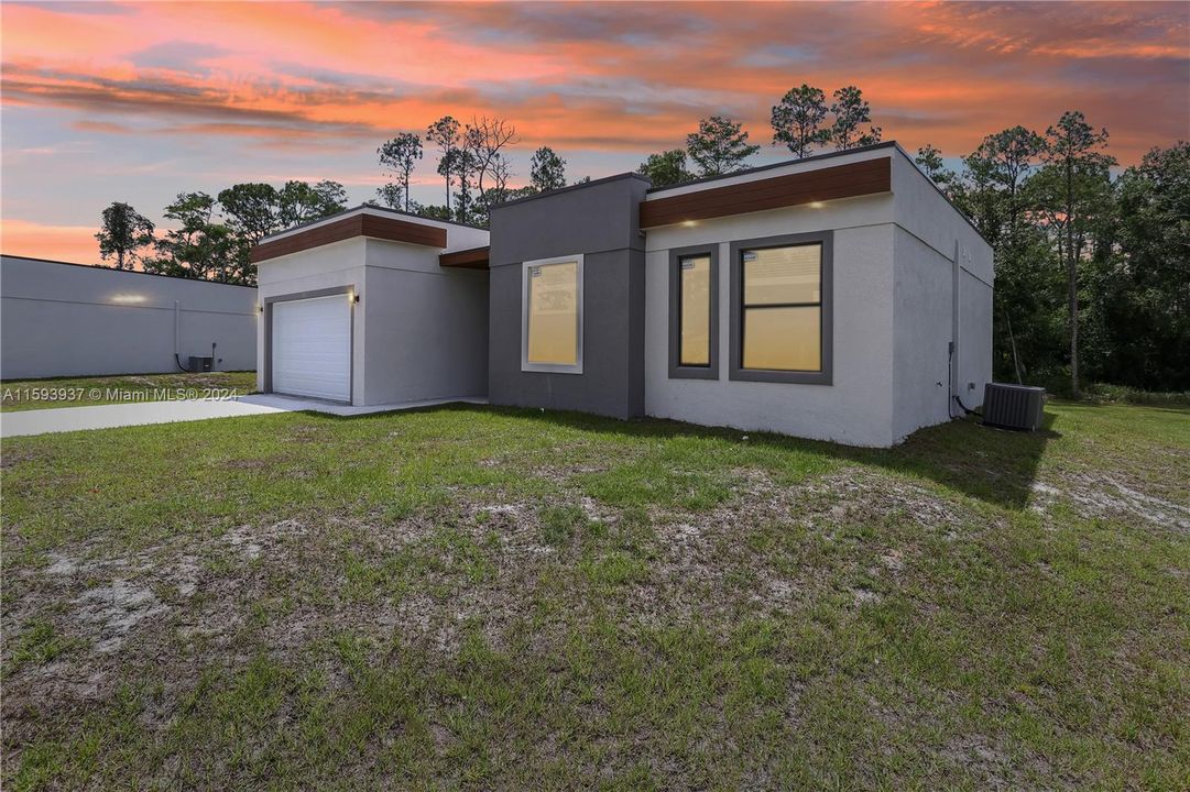 For Sale: $336,900 (3 beds, 2 baths, 1332 Square Feet)