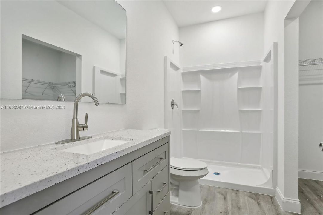 For Sale: $336,900 (3 beds, 2 baths, 1332 Square Feet)