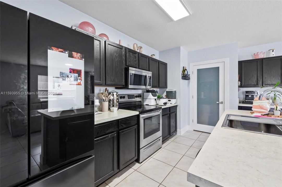 Active With Contract: $3,600 (4 beds, 2 baths, 1740 Square Feet)