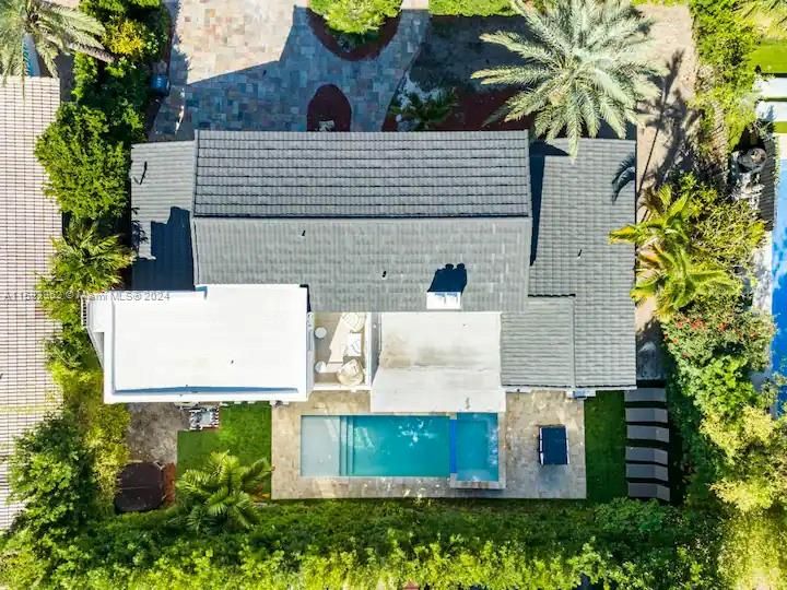 En Venta: $3,495,000 (6 camas, 4 baños, 2814 Pies cuadrados)