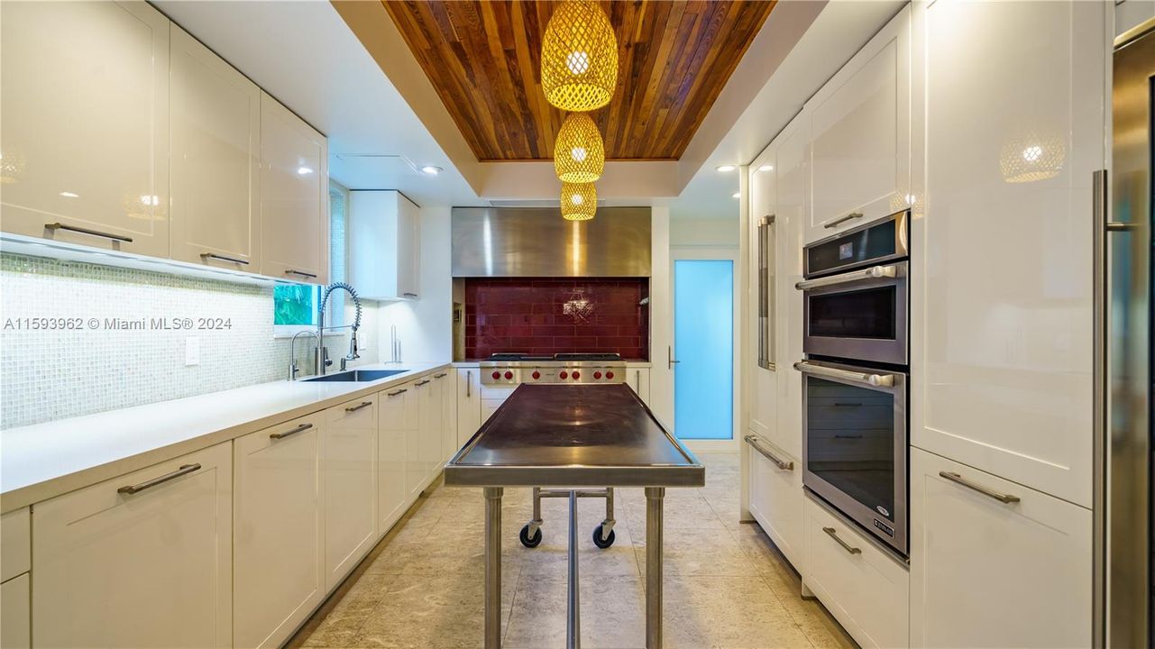 En Venta: $3,495,000 (6 camas, 4 baños, 2814 Pies cuadrados)