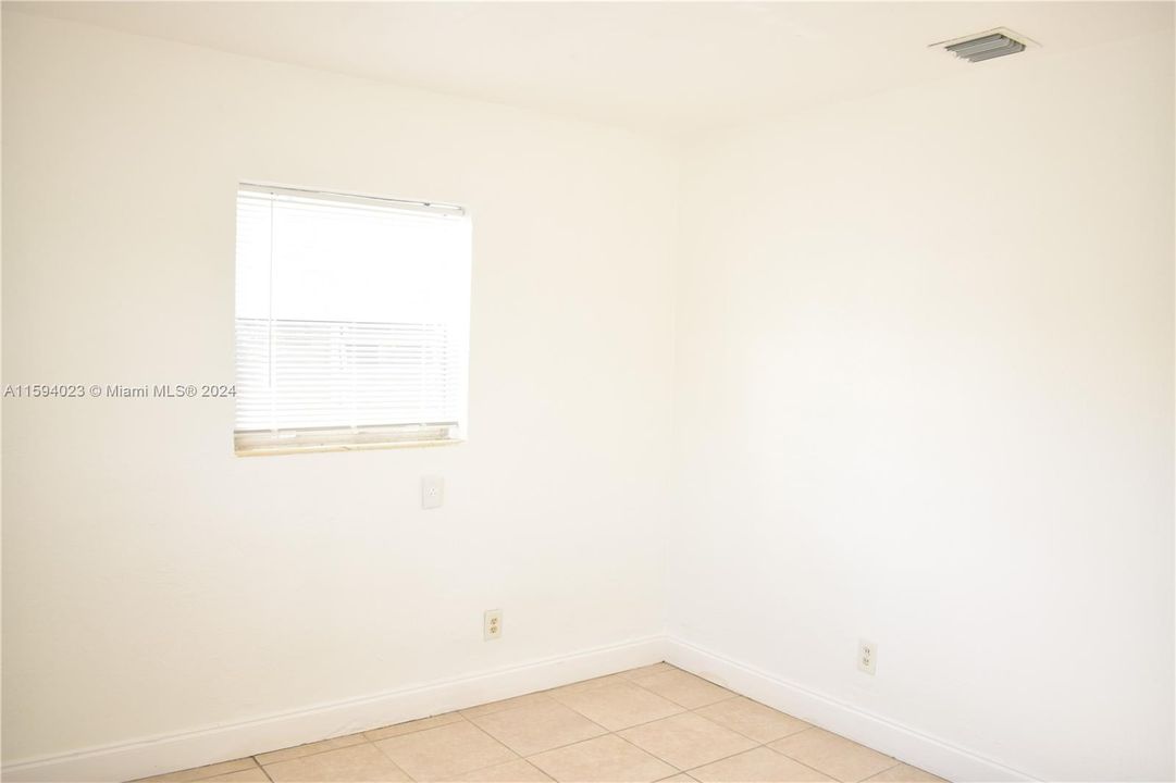 For Rent: $1,950 (2 beds, 1 baths, 0 Square Feet)