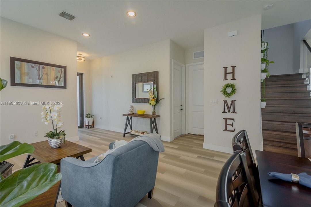 Active With Contract: $4,300 (3 beds, 2 baths, 2486 Square Feet)