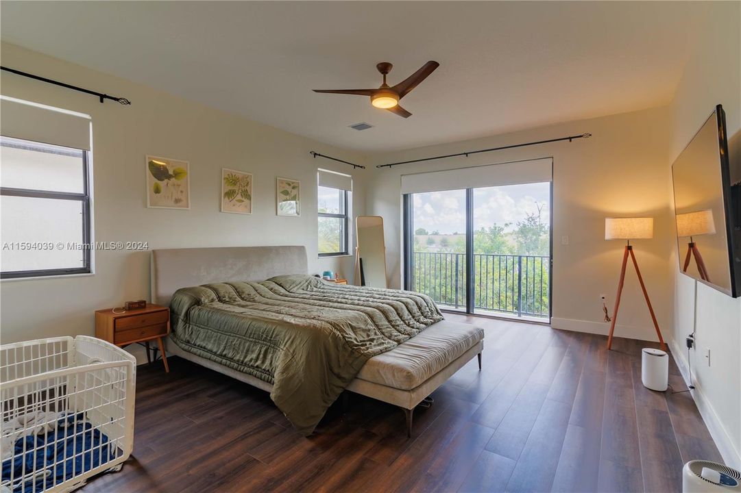 Active With Contract: $4,300 (3 beds, 2 baths, 2486 Square Feet)