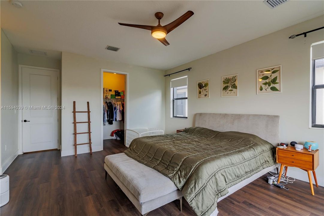 Active With Contract: $4,300 (3 beds, 2 baths, 2486 Square Feet)