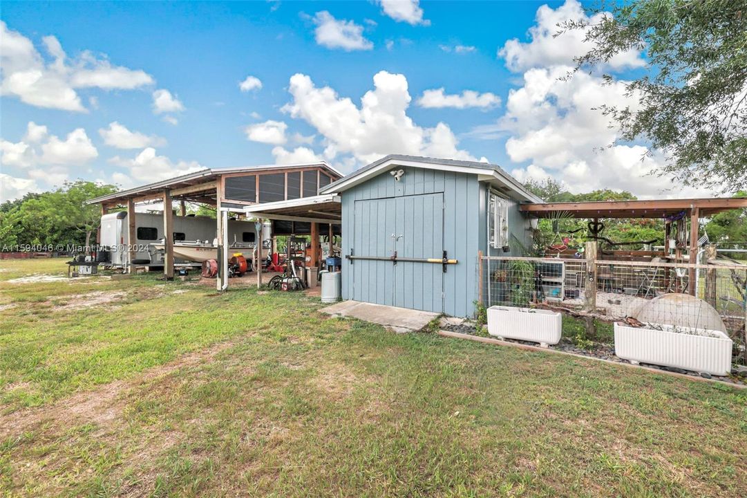 For Sale: $1,250,000 (3 beds, 2 baths, 1650 Square Feet)