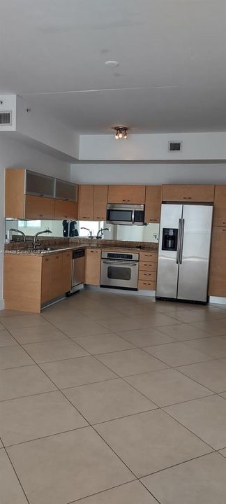 Recently Rented: $2,500 (1 beds, 1 baths, 775 Square Feet)