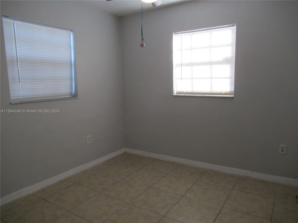 Active With Contract: $3,300 (4 beds, 2 baths, 1104 Square Feet)