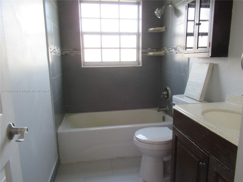 Active With Contract: $3,300 (4 beds, 2 baths, 1104 Square Feet)