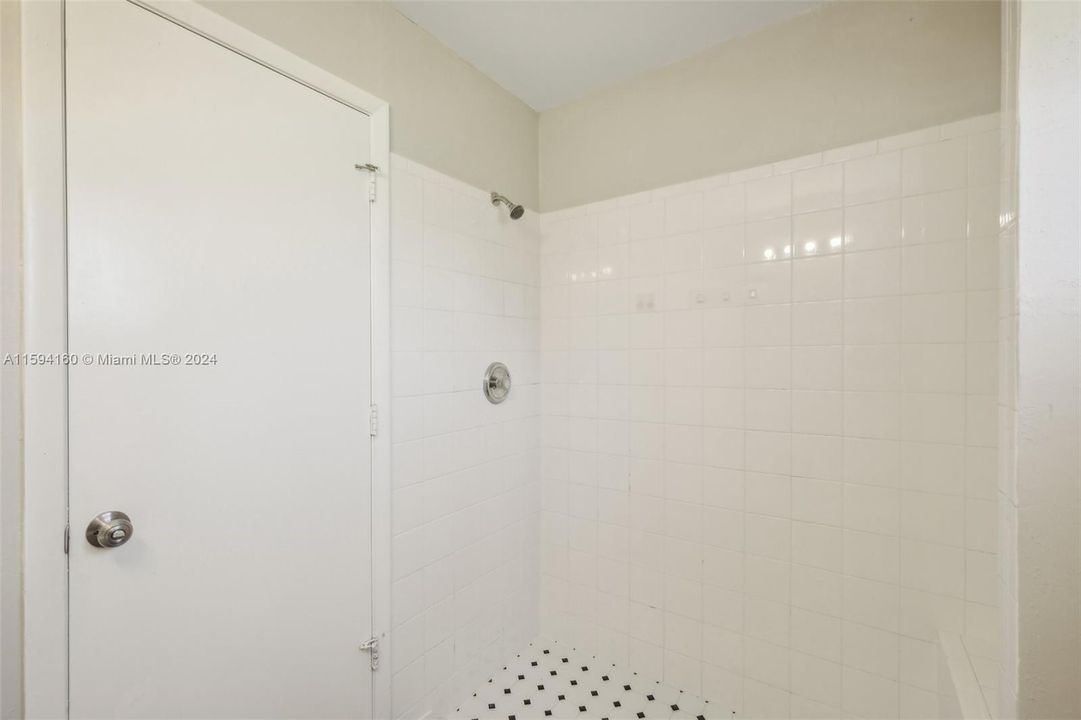 待售: $345,000 (3 贝兹, 2 浴室, 1288 平方英尺)