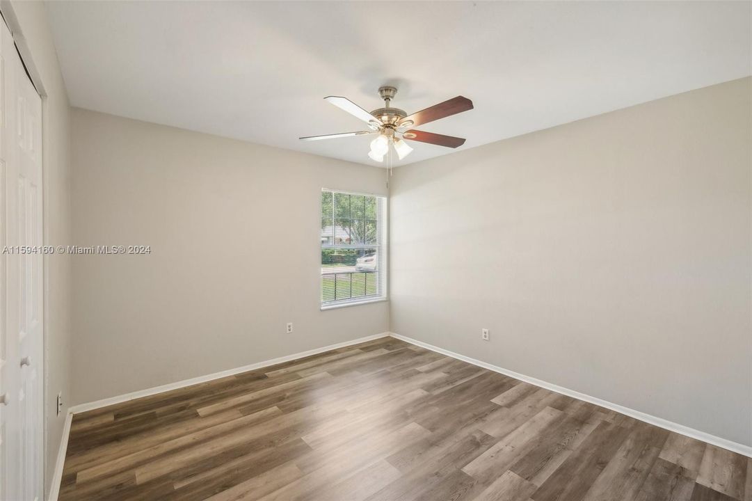 For Sale: $345,000 (3 beds, 2 baths, 1288 Square Feet)