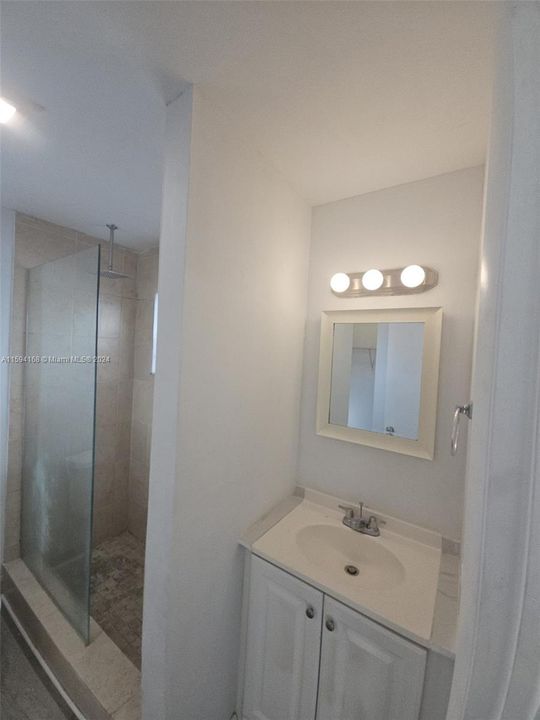 Recently Rented: $1,500 (1 beds, 1 baths, 2632 Square Feet)