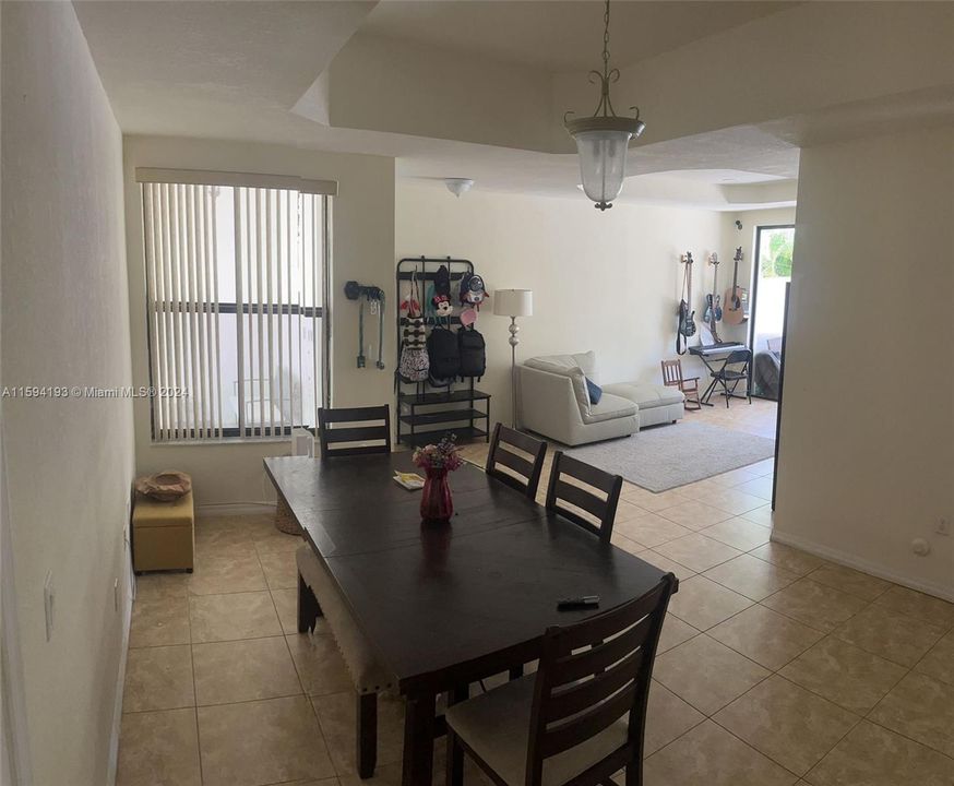 Active With Contract: $3,850 (4 beds, 2 baths, 2445 Square Feet)