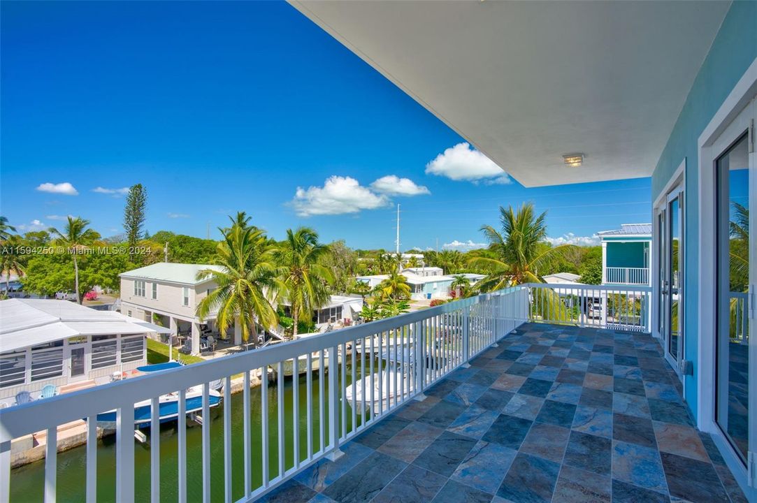 Access from Master Bedroom. Incredible Sunsets and Star Gazing!