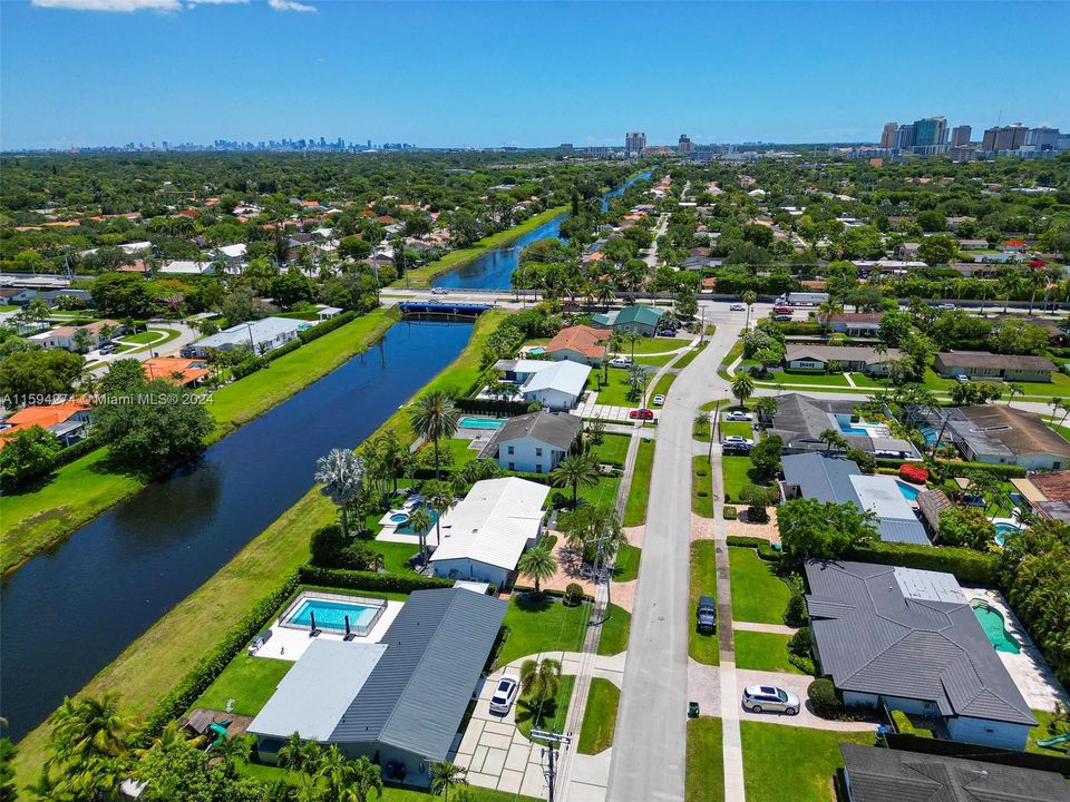 Vendido Recientemente: $1,199,000 (3 camas, 3 baños, 1957 Pies cuadrados)