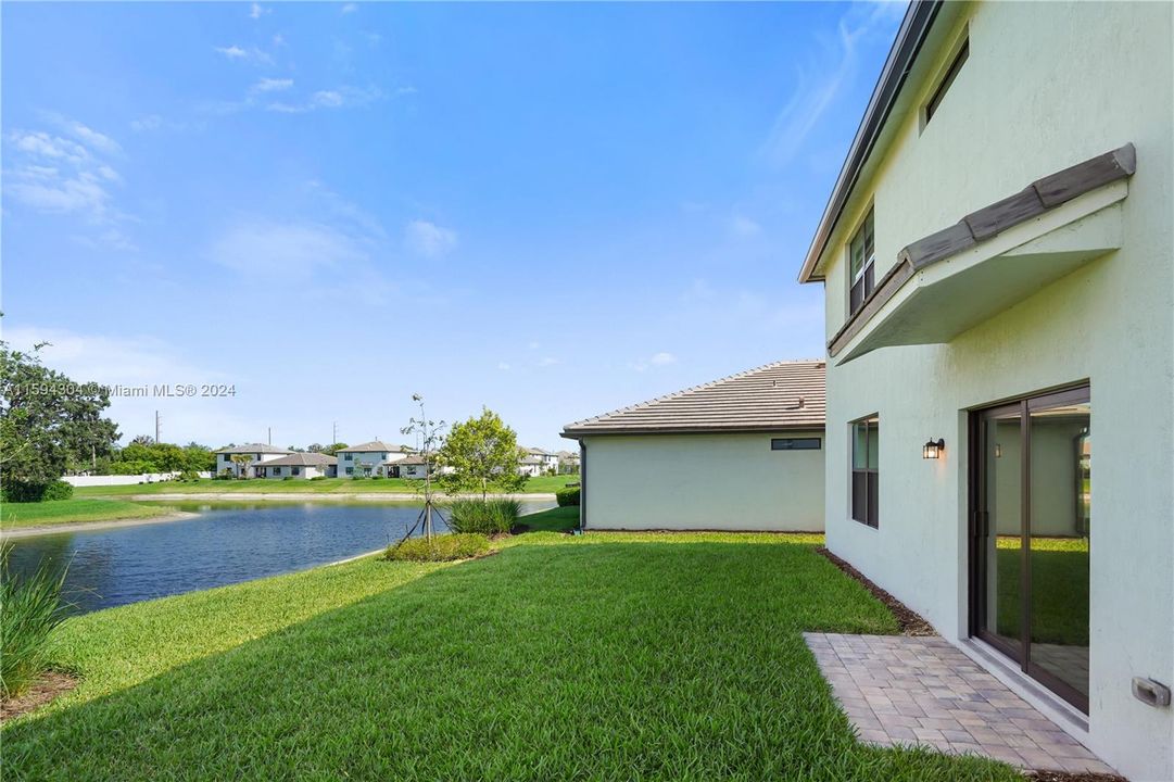 Active With Contract: $675,000 (5 beds, 3 baths, 2299 Square Feet)