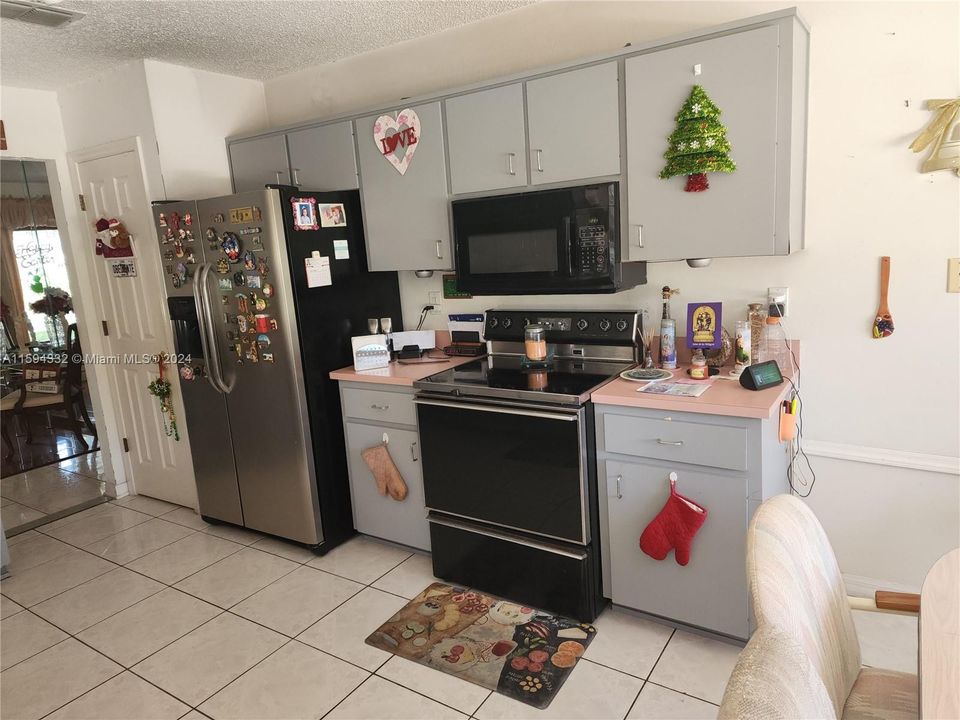 For Sale: $499,000 (5 beds, 2 baths, 0 Square Feet)