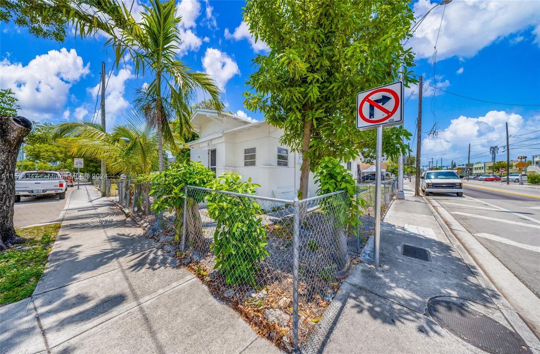 Active With Contract: $1,000,000 (0 beds, 0 baths, 0 Square Feet)