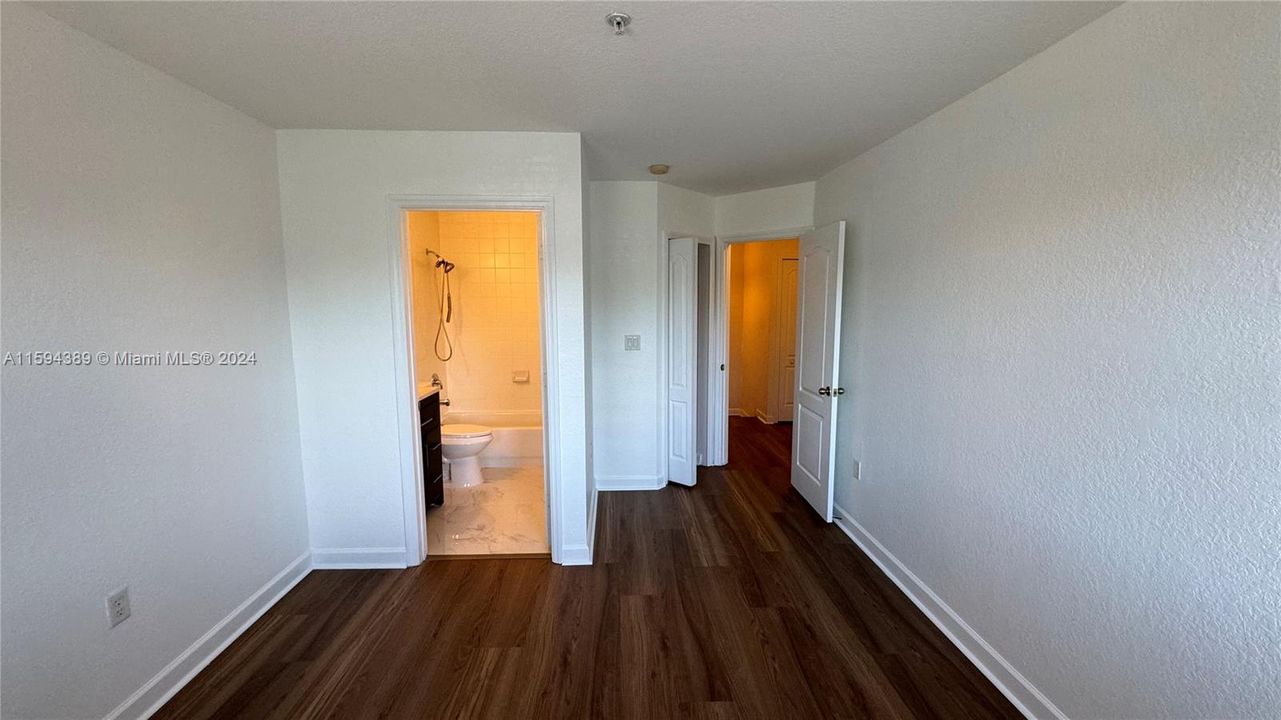 Recently Rented: $2,450 (2 beds, 2 baths, 1205 Square Feet)