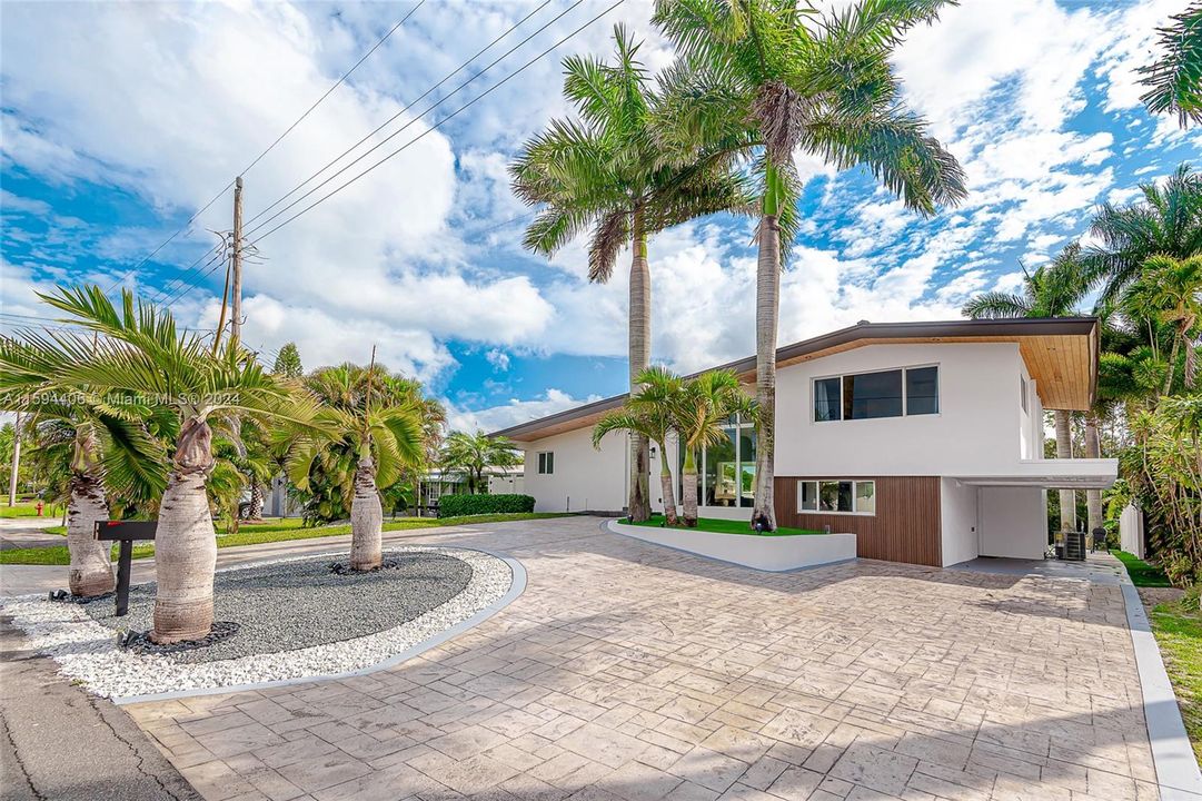 For Sale: $1,500,000 (3 beds, 2 baths, 0 Square Feet)