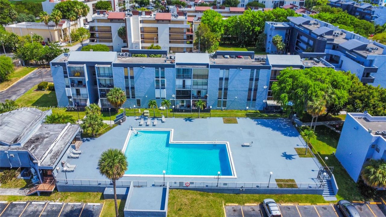 En Venta: $262,200 (2 camas, 1 baños, 892 Pies cuadrados)