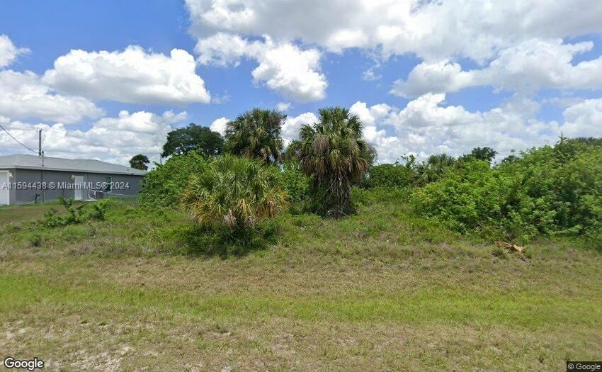 Недавно продано: $29,000 (0.23 acres)