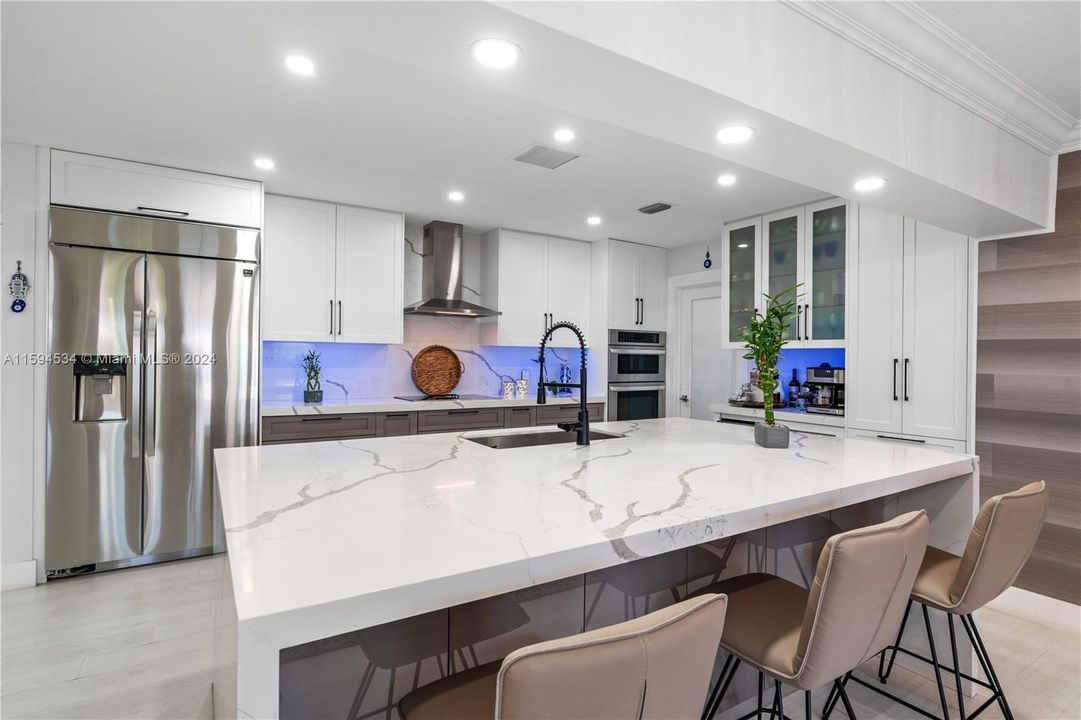 Active With Contract: $1,275,000 (4 beds, 3 baths, 2478 Square Feet)