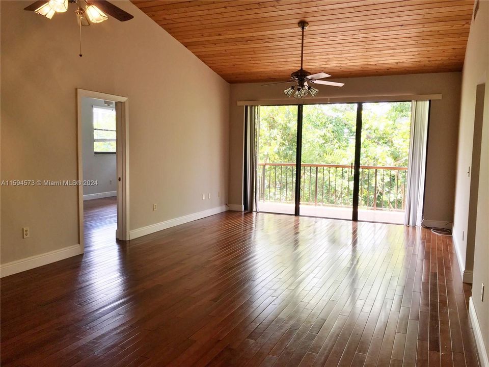 For Rent: $5,200 (2 beds, 2 baths, 1450 Square Feet)