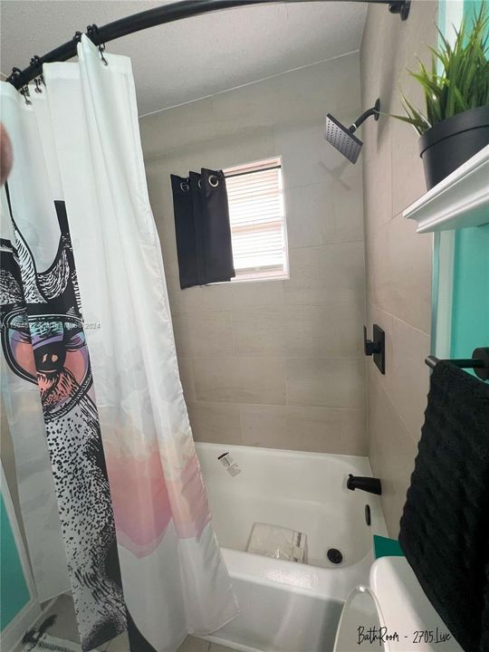 Activo con contrato: $189,900 (2 camas, 1 baños, 702 Pies cuadrados)