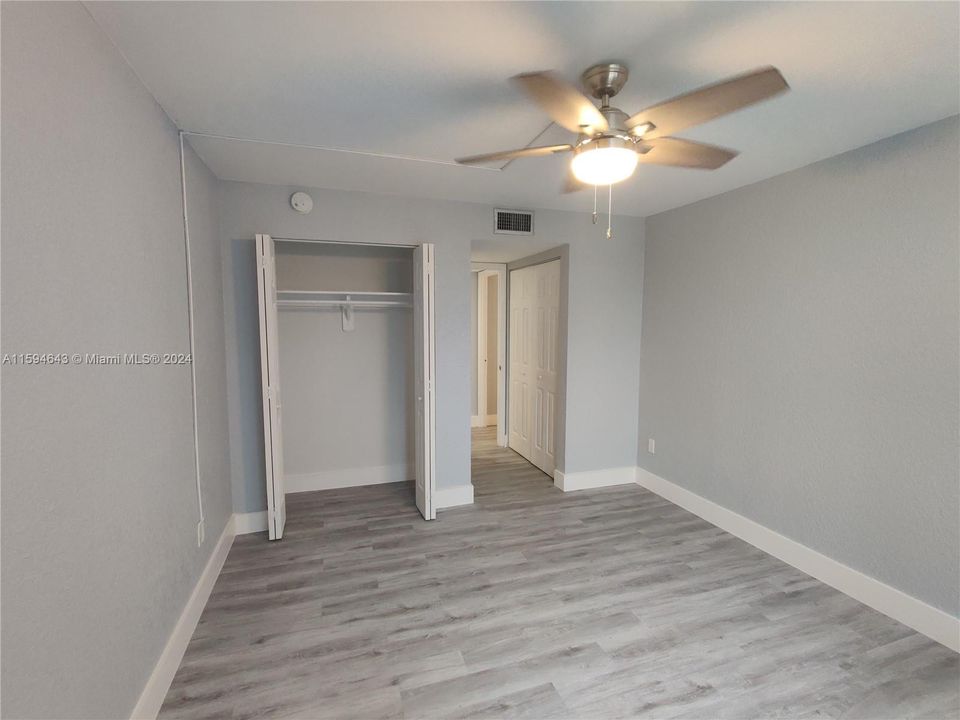 Active With Contract: $2,100 (2 beds, 2 baths, 1175 Square Feet)