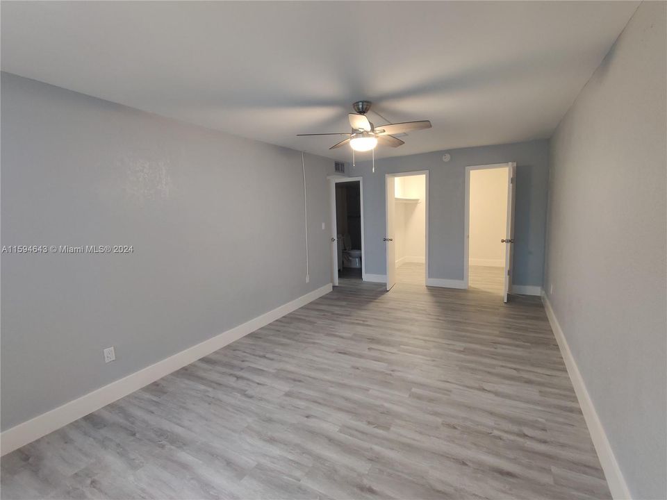 Active With Contract: $2,100 (2 beds, 2 baths, 1175 Square Feet)