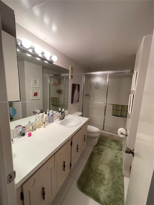 Second guest bathroom