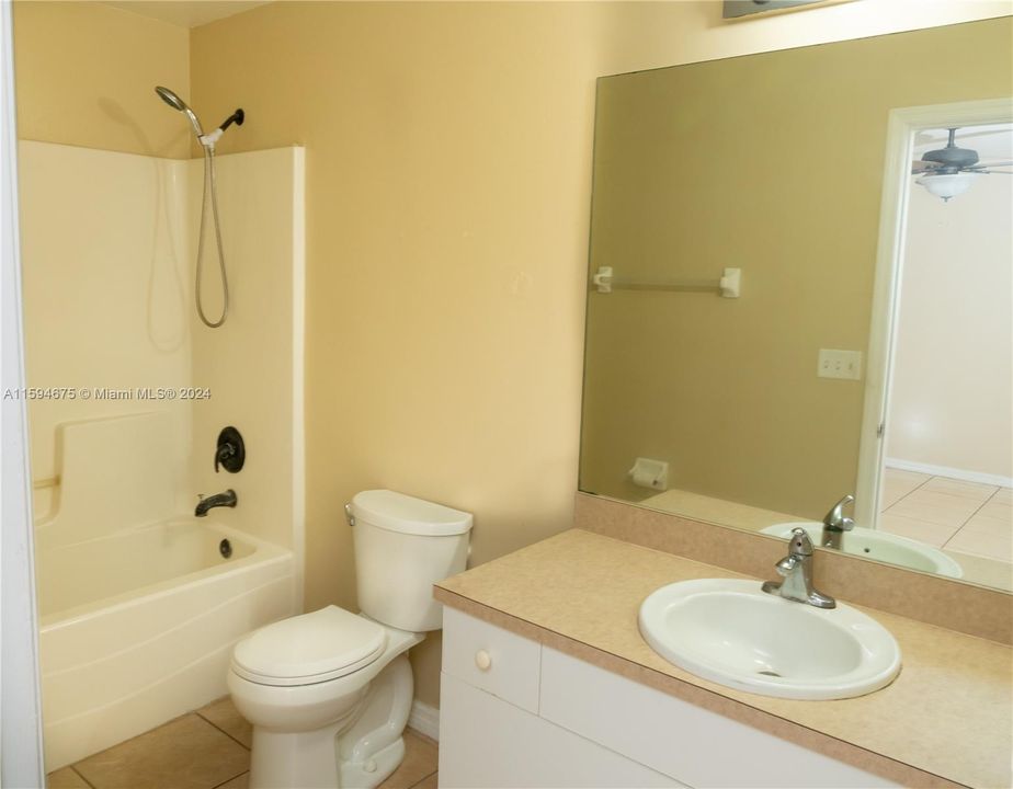 For Sale: $299,900 (3 beds, 2 baths, 1418 Square Feet)