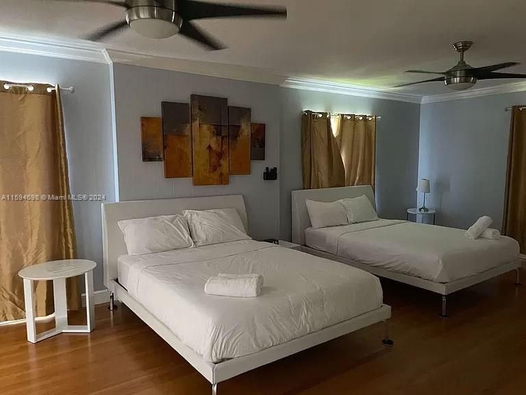 En Venta: $1,800,000 (5 camas, 4 baños, 3610 Pies cuadrados)