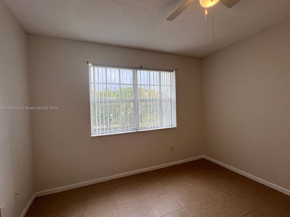 Recently Rented: $2,200 (2 beds, 2 baths, 1120 Square Feet)