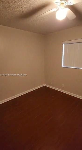 For Sale: $239,000 (2 beds, 2 baths, 1074 Square Feet)