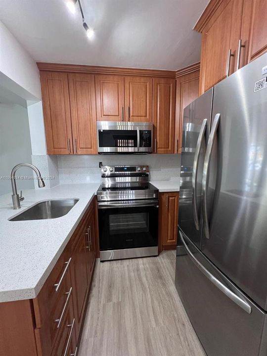 Recently Rented: $2,500 (2 beds, 2 baths, 750 Square Feet)
