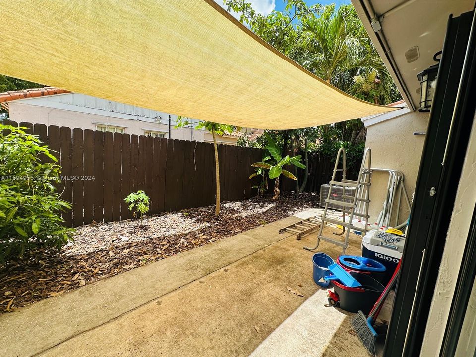 Recently Sold: $465,000 (3 beds, 2 baths, 1190 Square Feet)