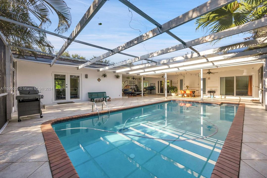 Pool Area/Private Tropical Oasis