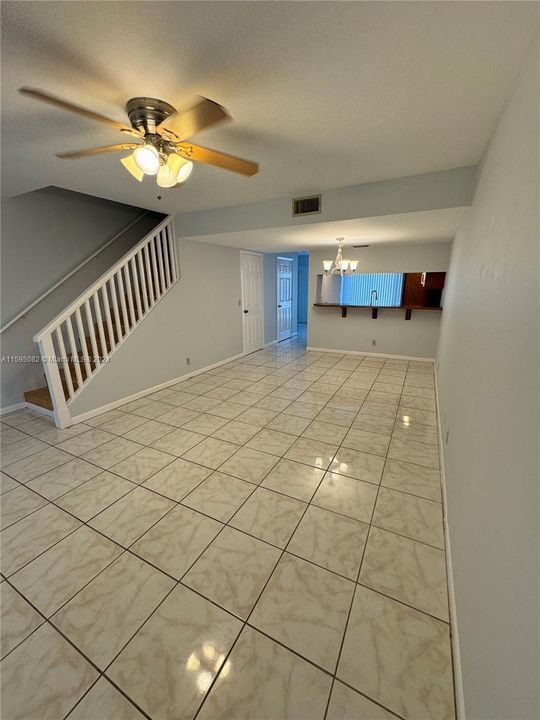 Active With Contract: $2,300 (2 beds, 2 baths, 1176 Square Feet)