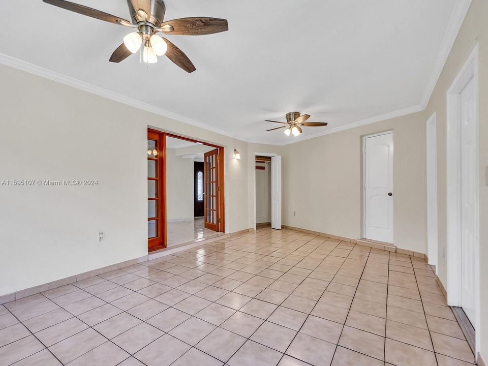 Active With Contract: $3,650 (3 beds, 2 baths, 2110 Square Feet)