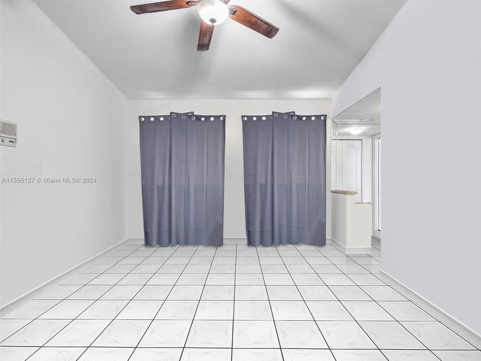 待售: $540,000 (4 贝兹, 2 浴室, 1416 平方英尺)