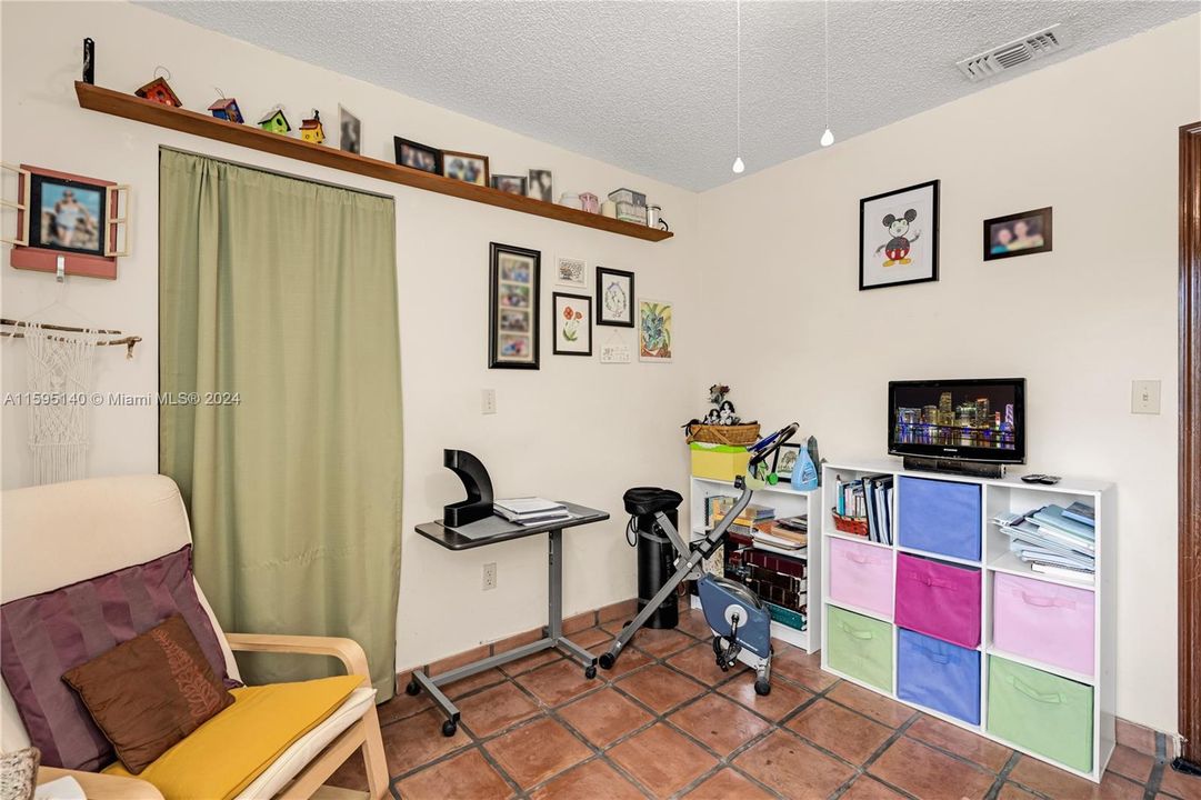 Activo con contrato: $480,000 (3 camas, 2 baños, 1464 Pies cuadrados)