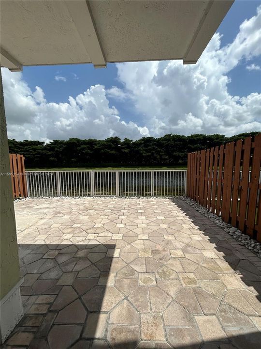 Recently Rented: $4,000 (4 beds, 3 baths, 2001 Square Feet)