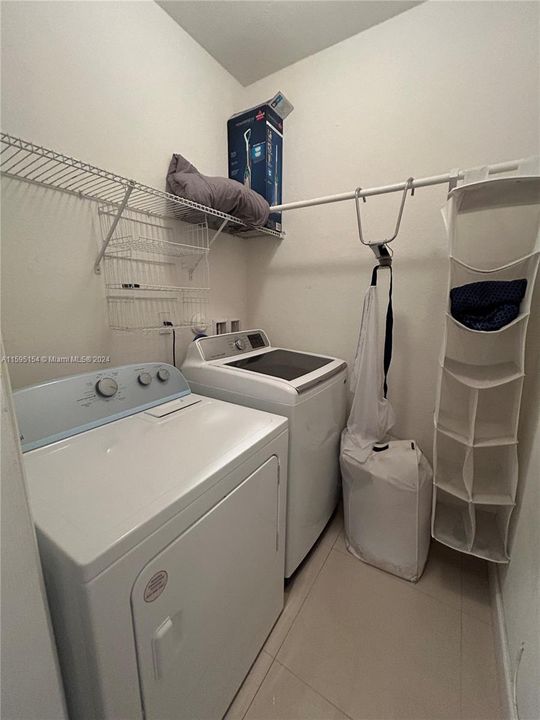 Recently Rented: $4,000 (4 beds, 3 baths, 2001 Square Feet)