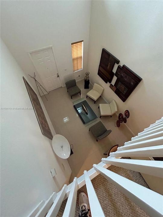 Recently Rented: $4,000 (4 beds, 3 baths, 2001 Square Feet)