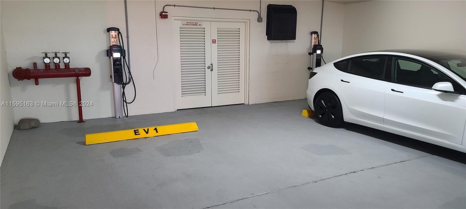 Electric car charger station